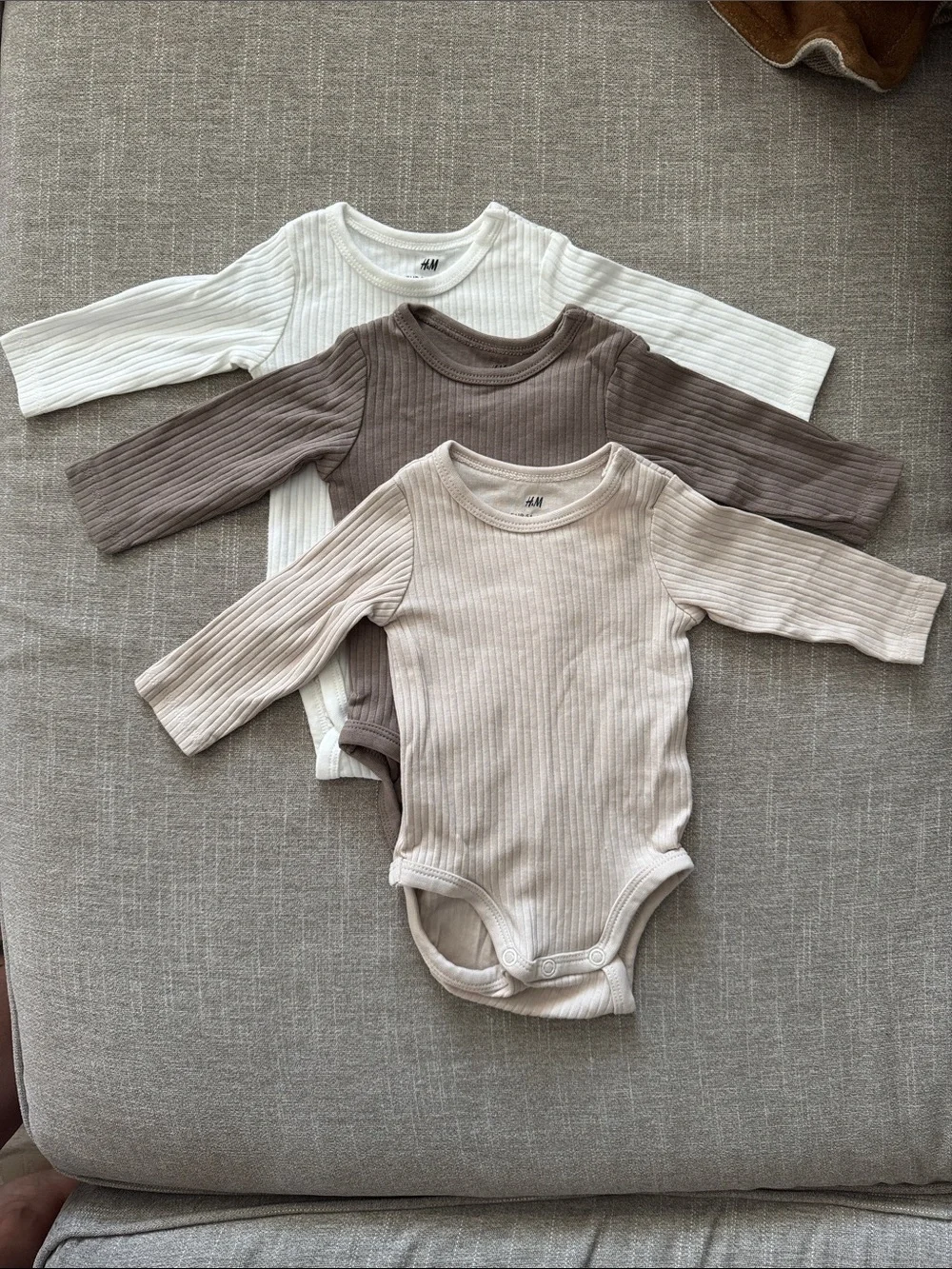H&M Ribbed Long-Sleeve Bodysuit Set - White, Brown, Cream NWOT